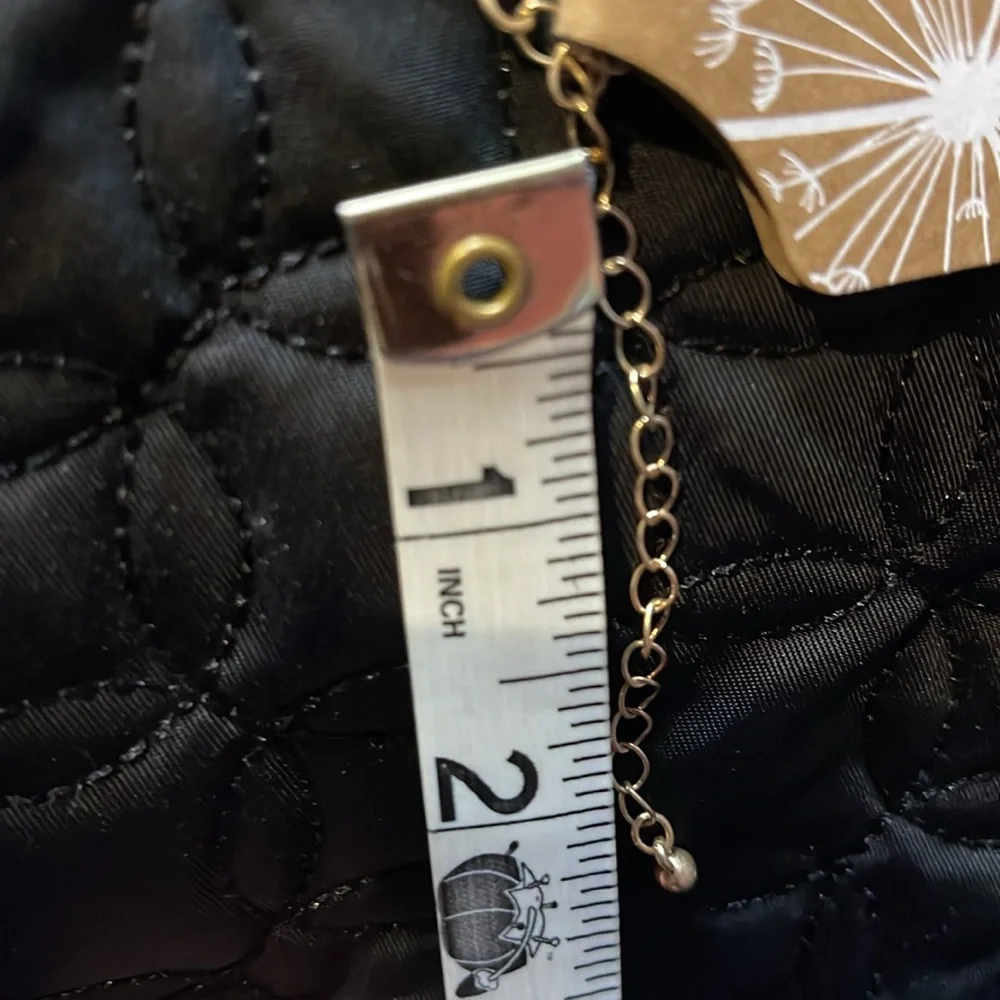 Necklace With Wire Daisy With Small White Stone Center NWT - Picture 4 of 5